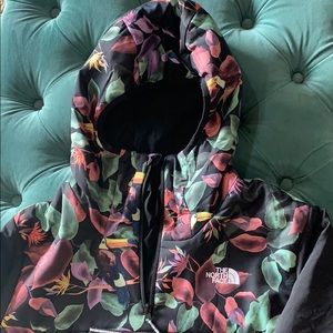 The north face pull over jacket